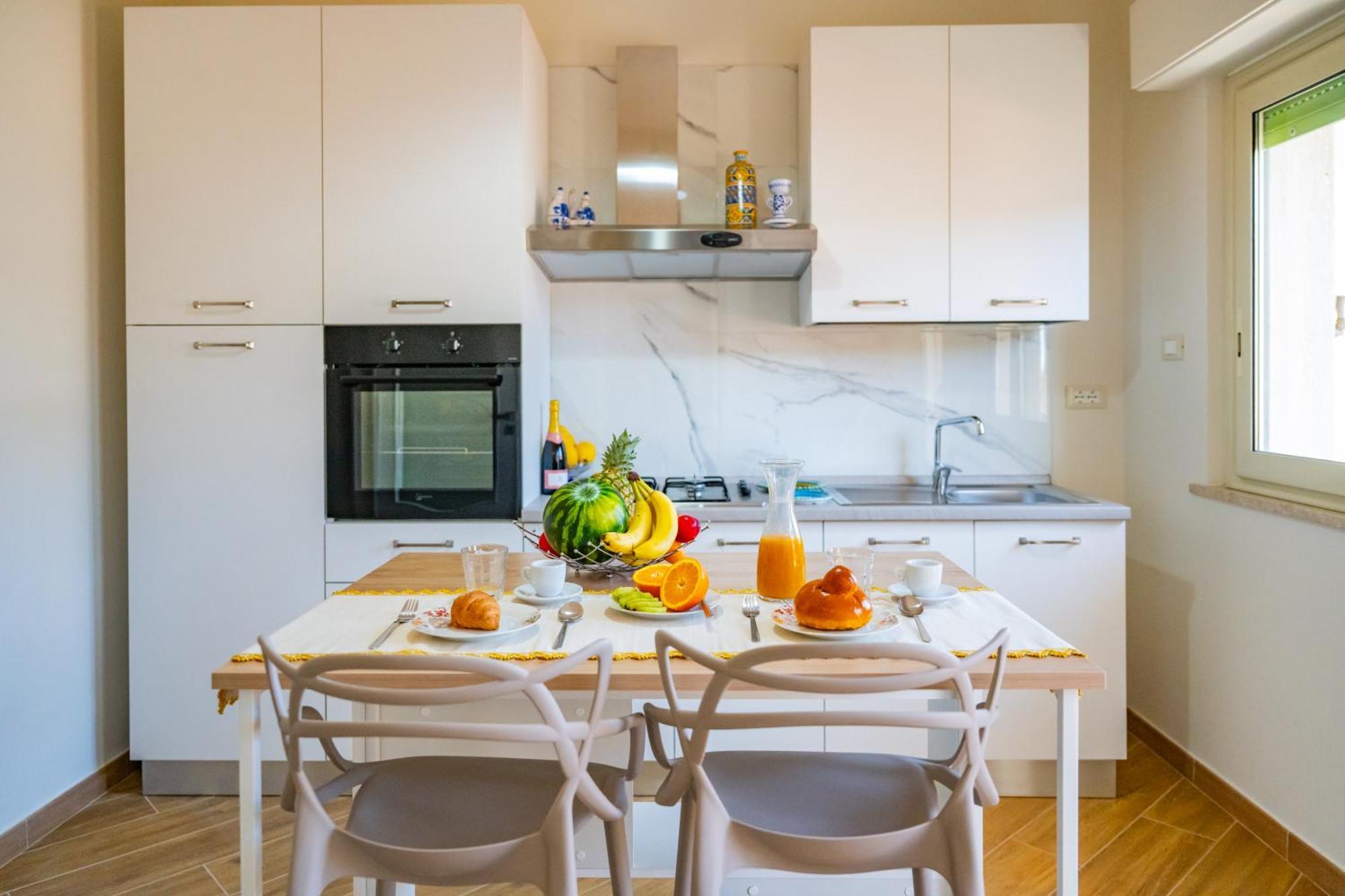 Achilles Apartment Giardini Naxos Exterior photo